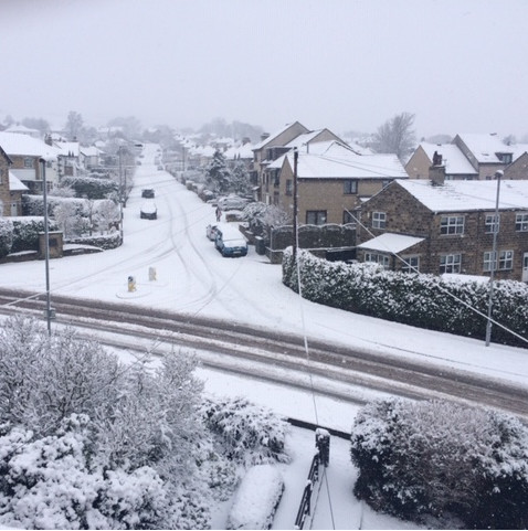 Snow Emmerdale arrives in Yeadon (Hotten)!  